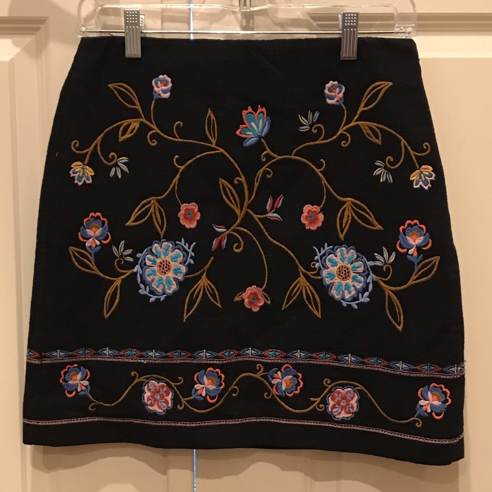 Loft Embroidered Floral Skirt Size 4P